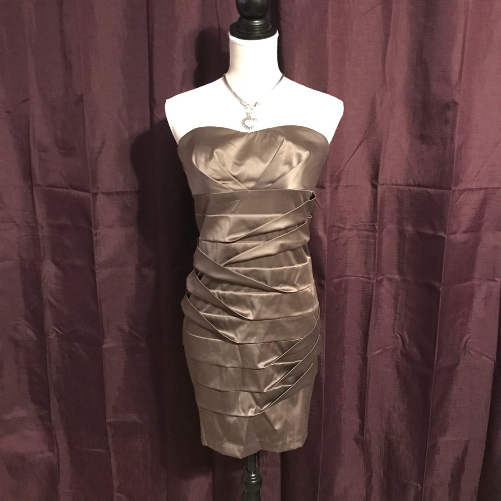 BCX Beautiful Like-New Satiny Party Dress-Size 7